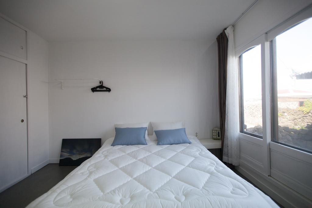 Choonhee Pension Jeju Ngoại thất bức ảnh